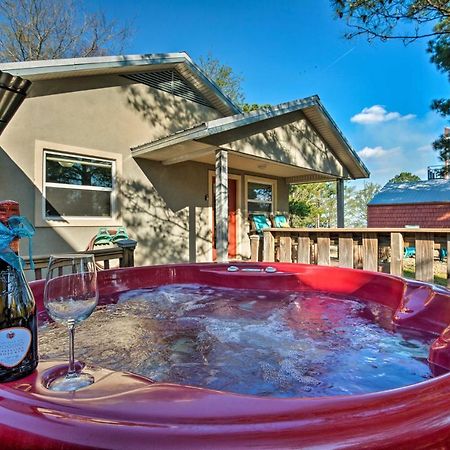 Broken Bow Cottage With Deck, Hot Tub And Fire Pit! Esterno foto