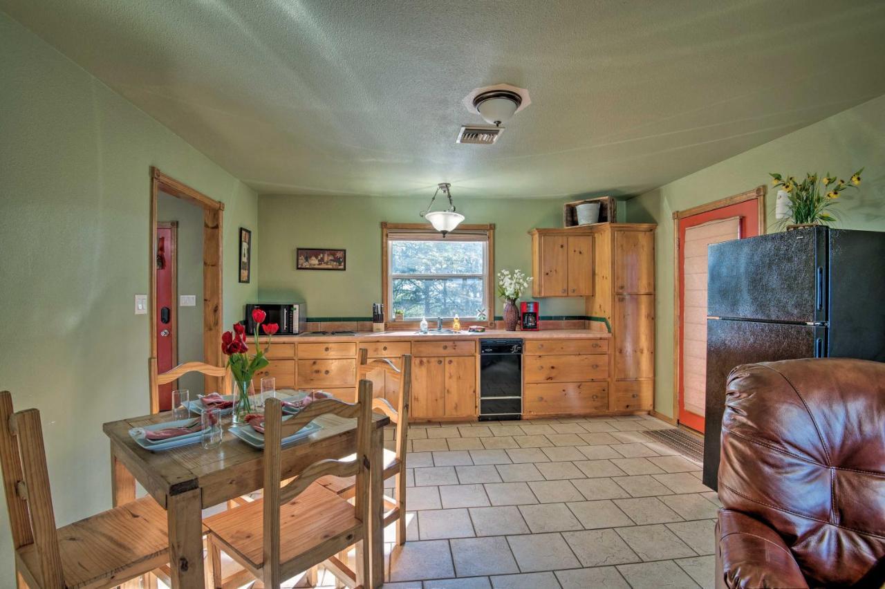 Broken Bow Cottage With Deck, Hot Tub And Fire Pit! Esterno foto