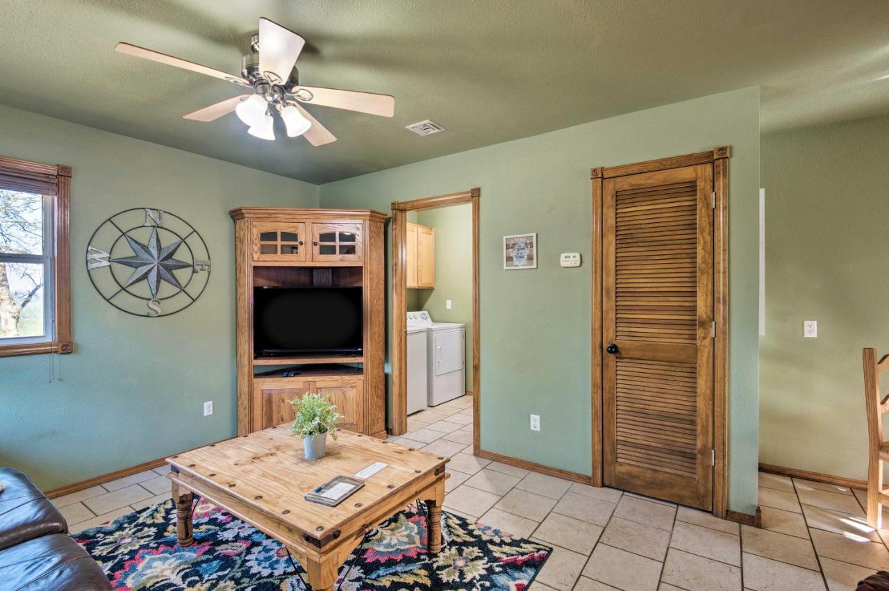 Broken Bow Cottage With Deck, Hot Tub And Fire Pit! Esterno foto