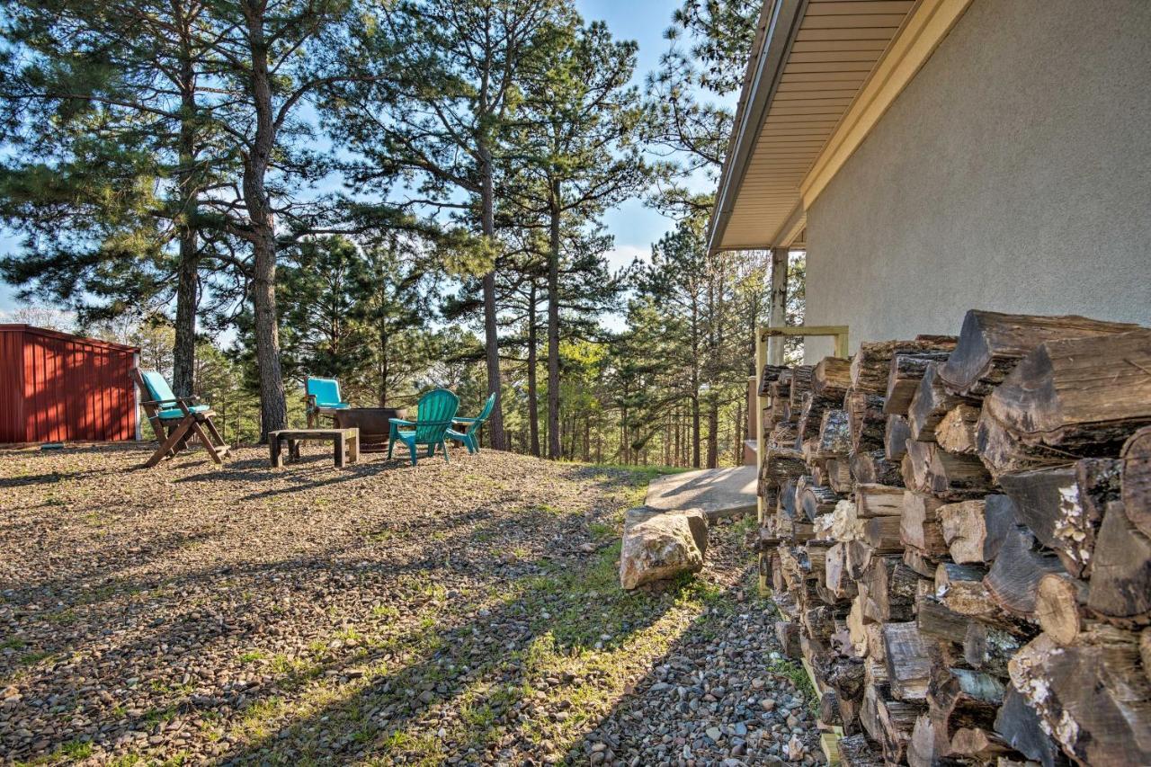 Broken Bow Cottage With Deck, Hot Tub And Fire Pit! Esterno foto