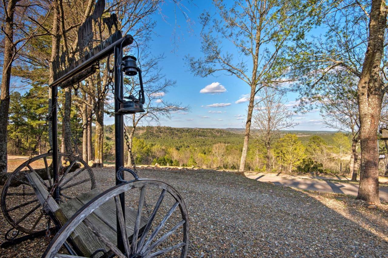Broken Bow Cottage With Deck, Hot Tub And Fire Pit! Esterno foto