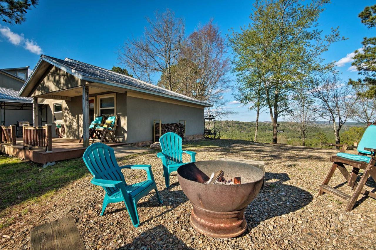 Broken Bow Cottage With Deck, Hot Tub And Fire Pit! Esterno foto