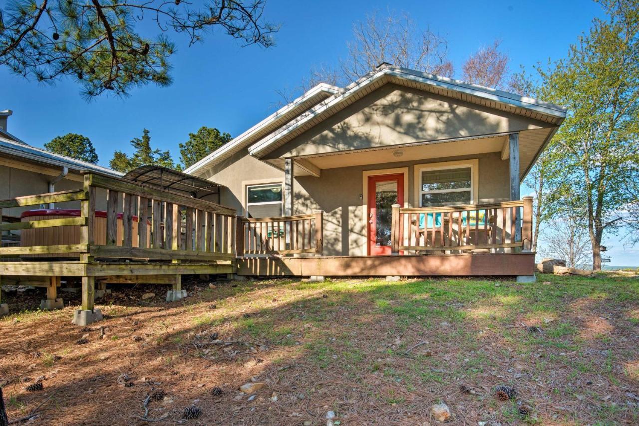 Broken Bow Cottage With Deck, Hot Tub And Fire Pit! Esterno foto